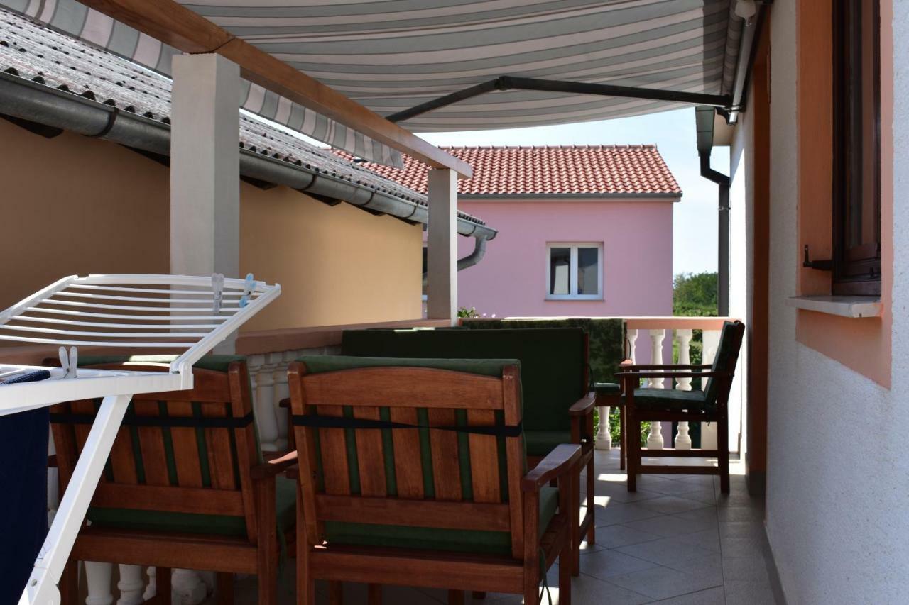 Apartman Nin-Dodo Esterno foto